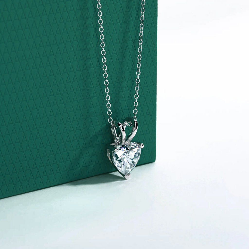 Colar Coração Moissanite