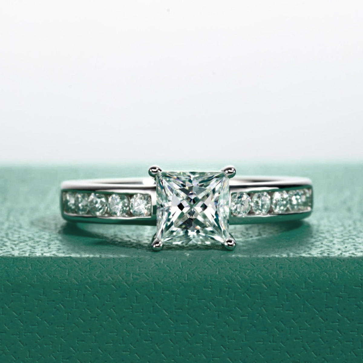 Anel Promise Princess Moissanite 11 / Solitário Anel Solitário
