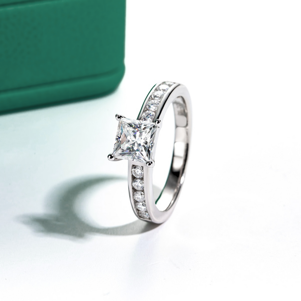 Anel Promise Princess Moissanite Anel Solitário