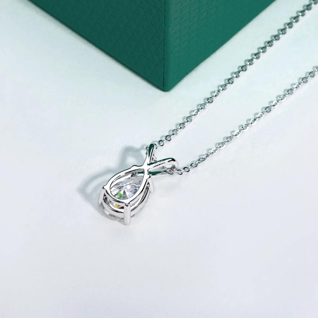 Colar Pera Moissanite
