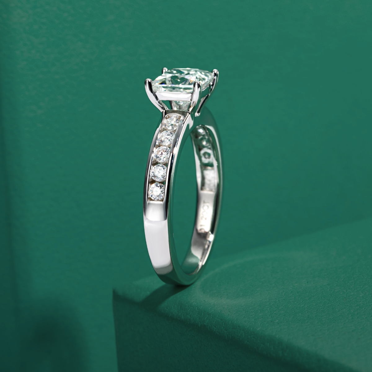 Anel Promise Princess Moissanite Anel Solitário