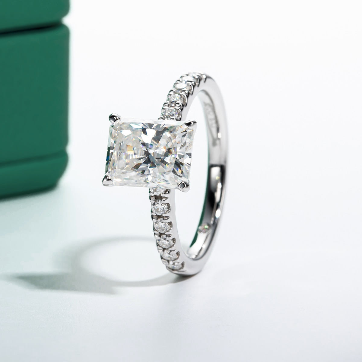 Anel Promise Radiante Moissanite