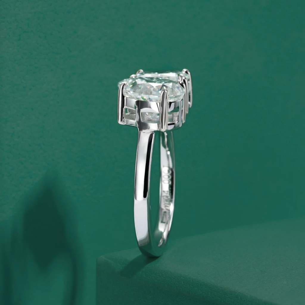 Anel Radiant Pear Moissanite Anel Solitário
