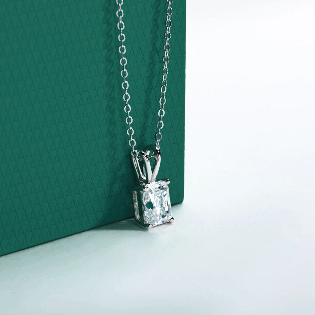 Colar Radiante Moissanite