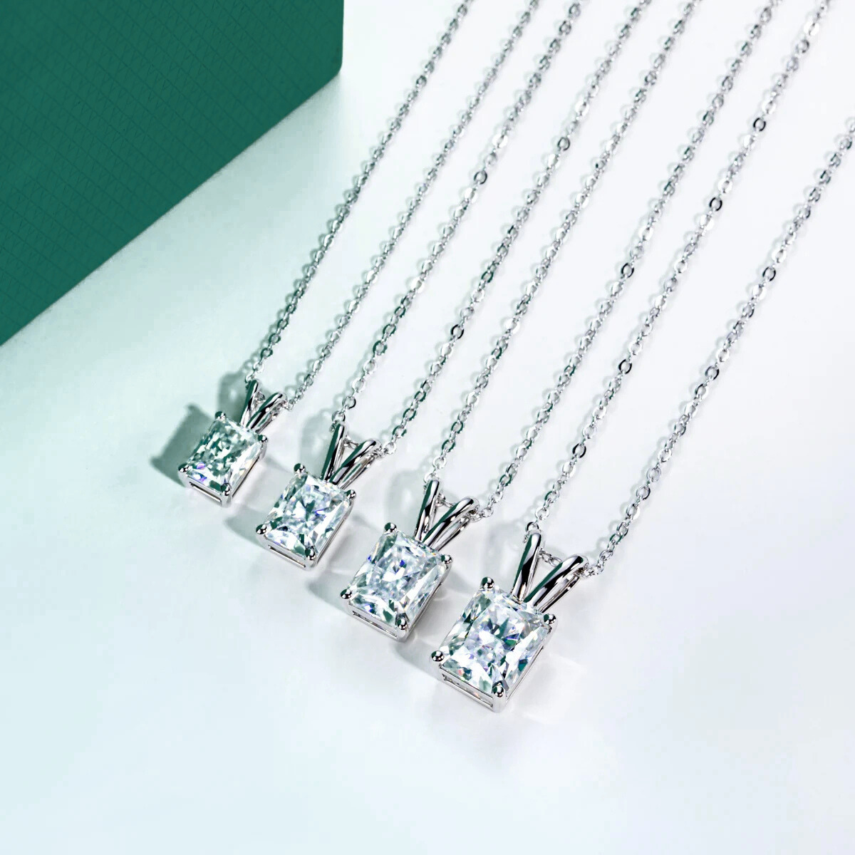 Colar Radiante Moissanite