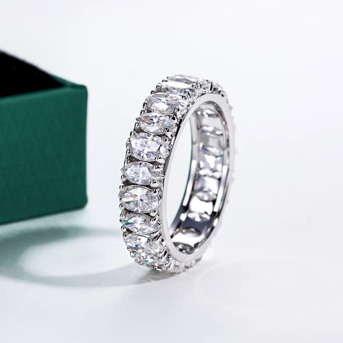 Aliança Naval Moissanite
