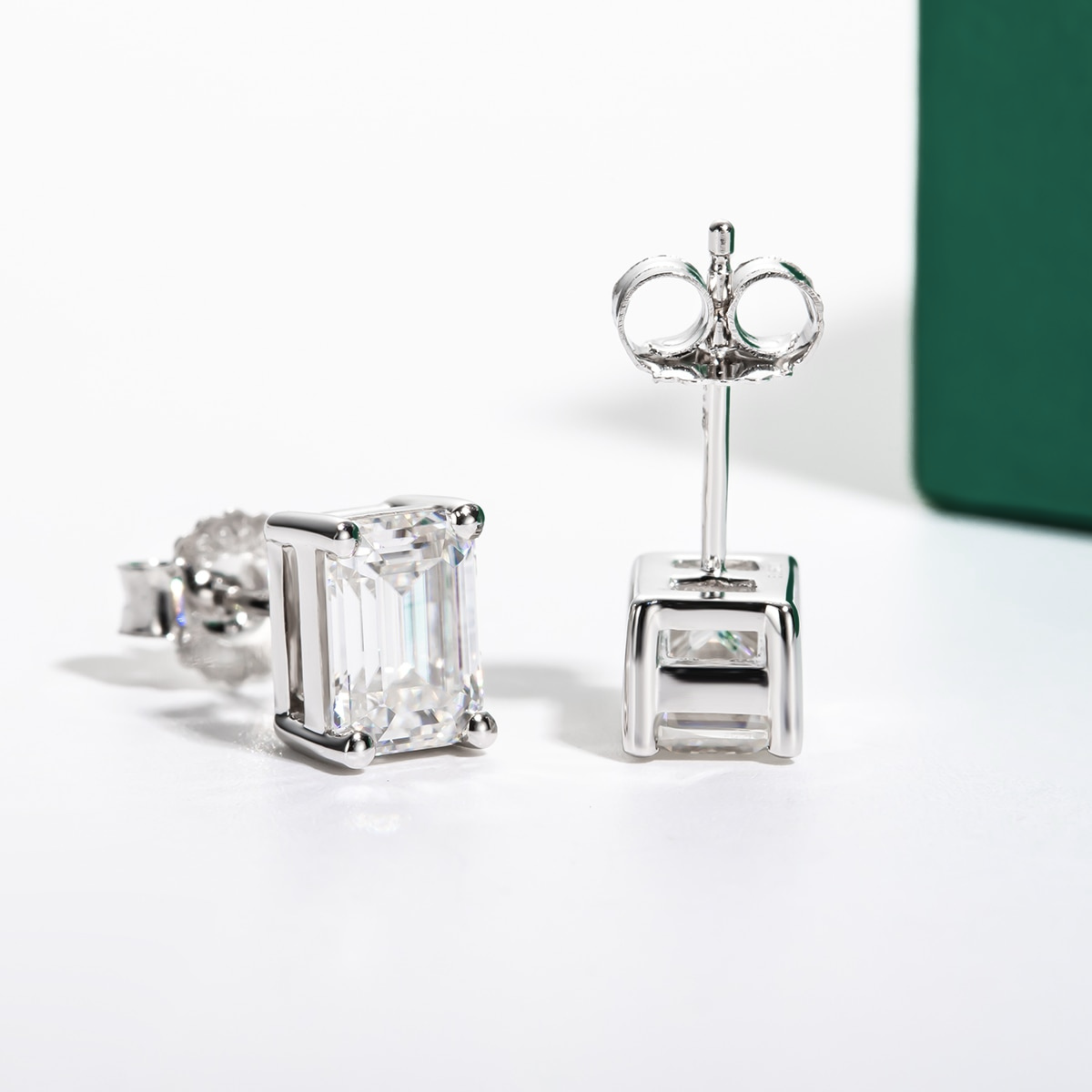 Brinco Esmeralda Haste em Ouro 10k 0.5ct Brincos