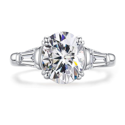 Anel Tríade Oval Moissanite