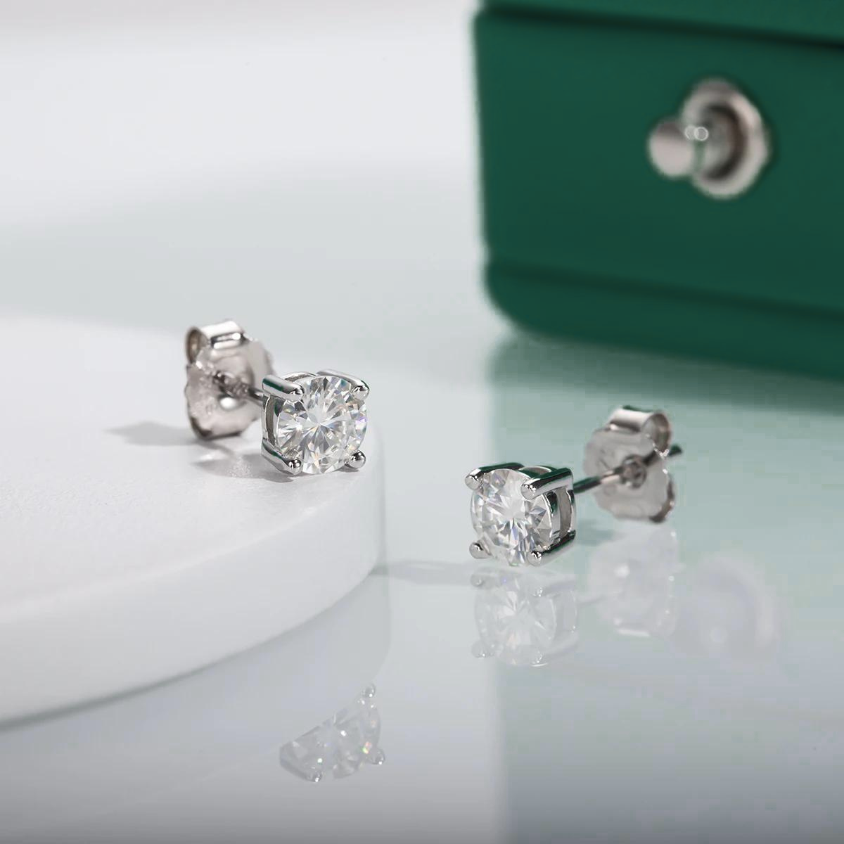 Brincos 4mm Moissanite 0.3ct (4mm) Brincos