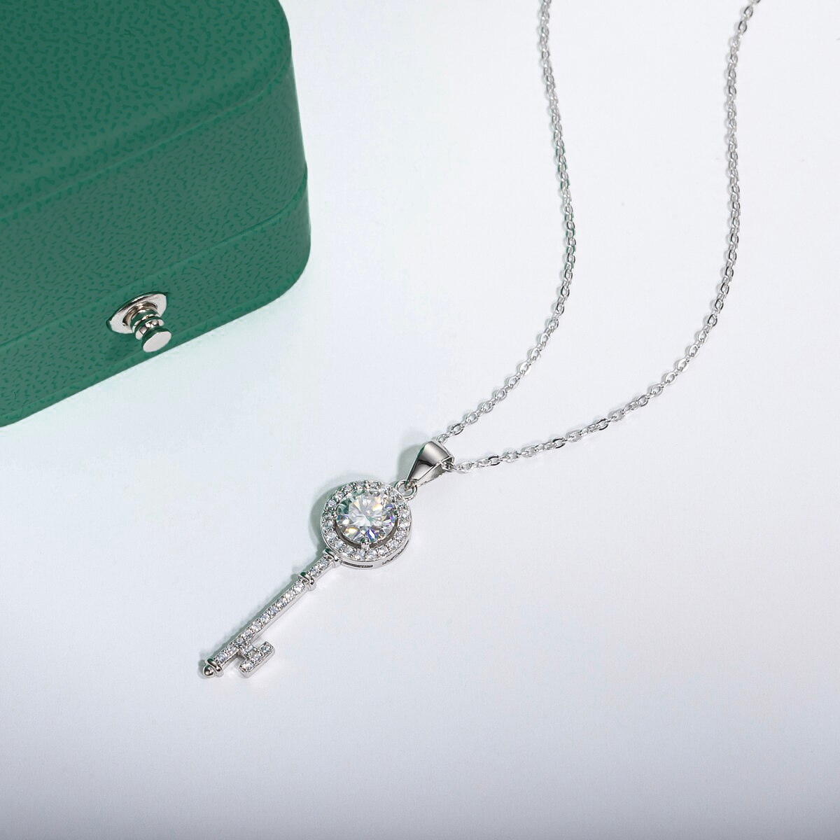 Colar Key Moissanite Moissanite Colar