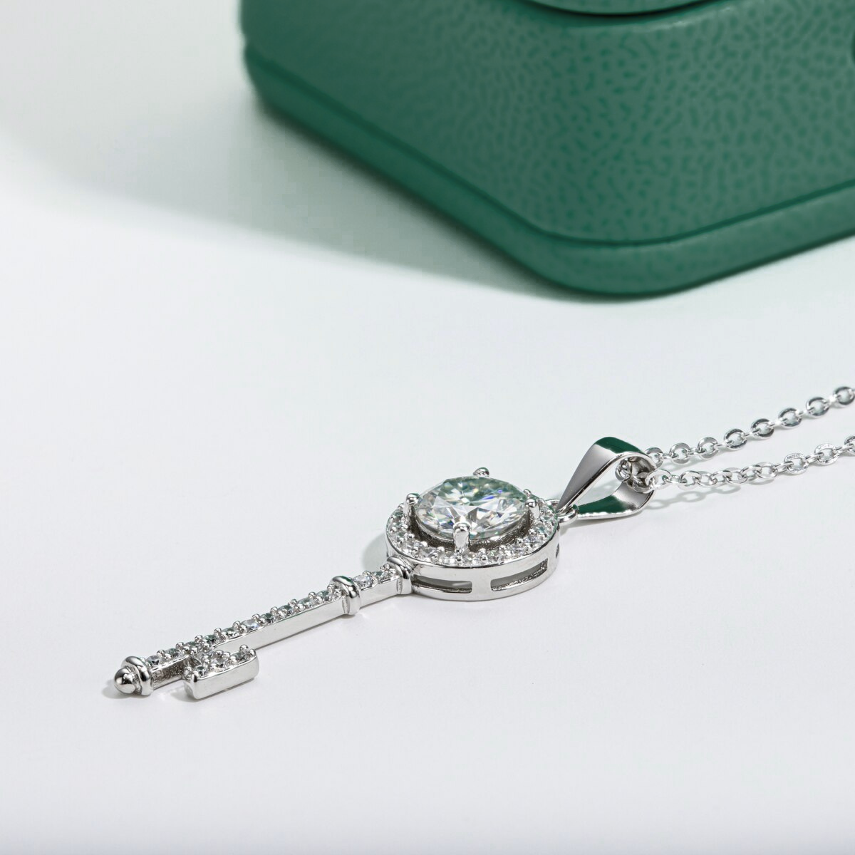 Colar Key Moissanite Moissanite Colar