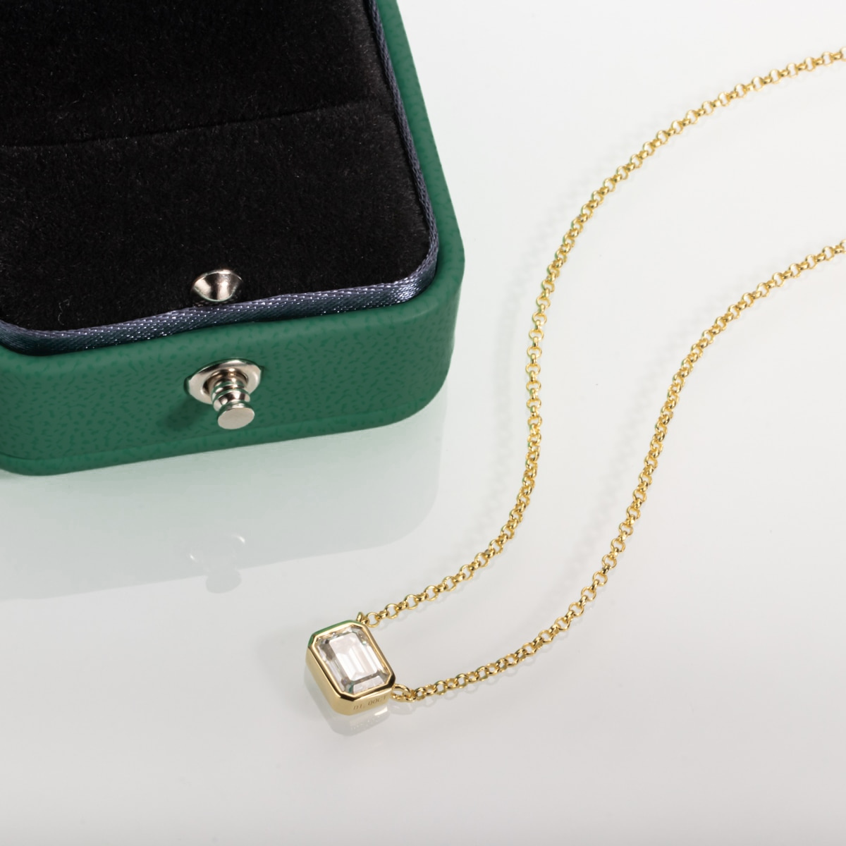 Colar Lauren Gold Moissanite Dourado Colar