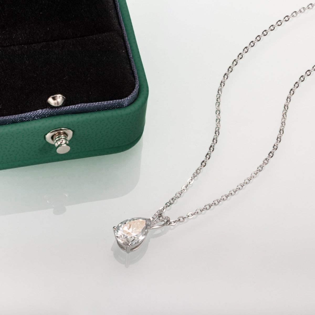 Colar Pear Moissanite Moissanite Colar