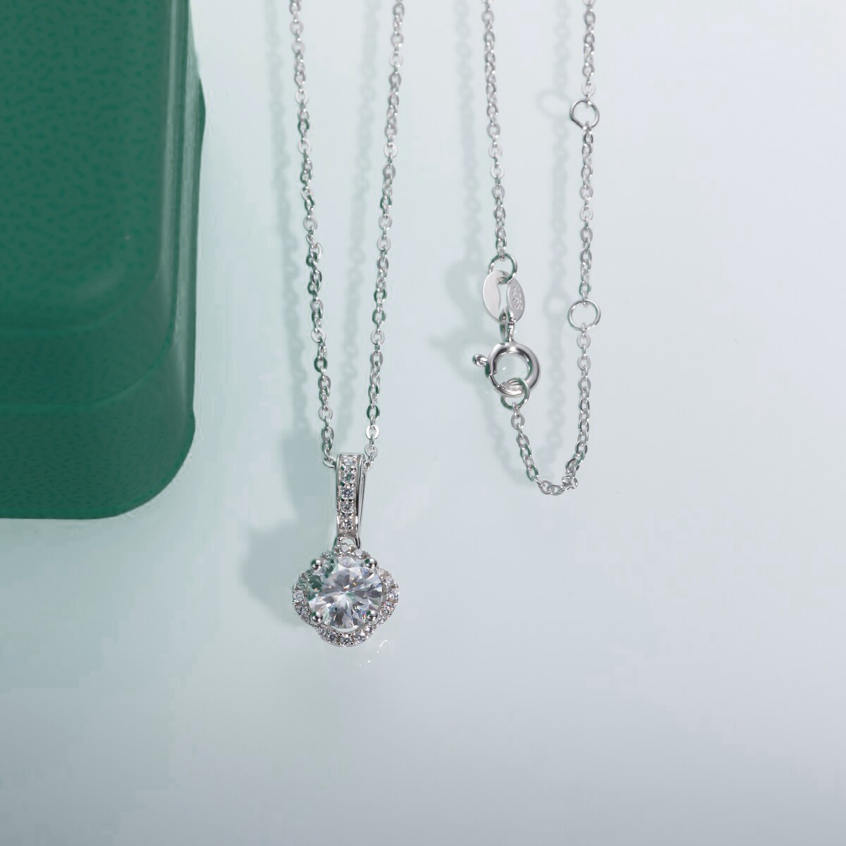 Colar Trevo 4 Folhas Moissanite