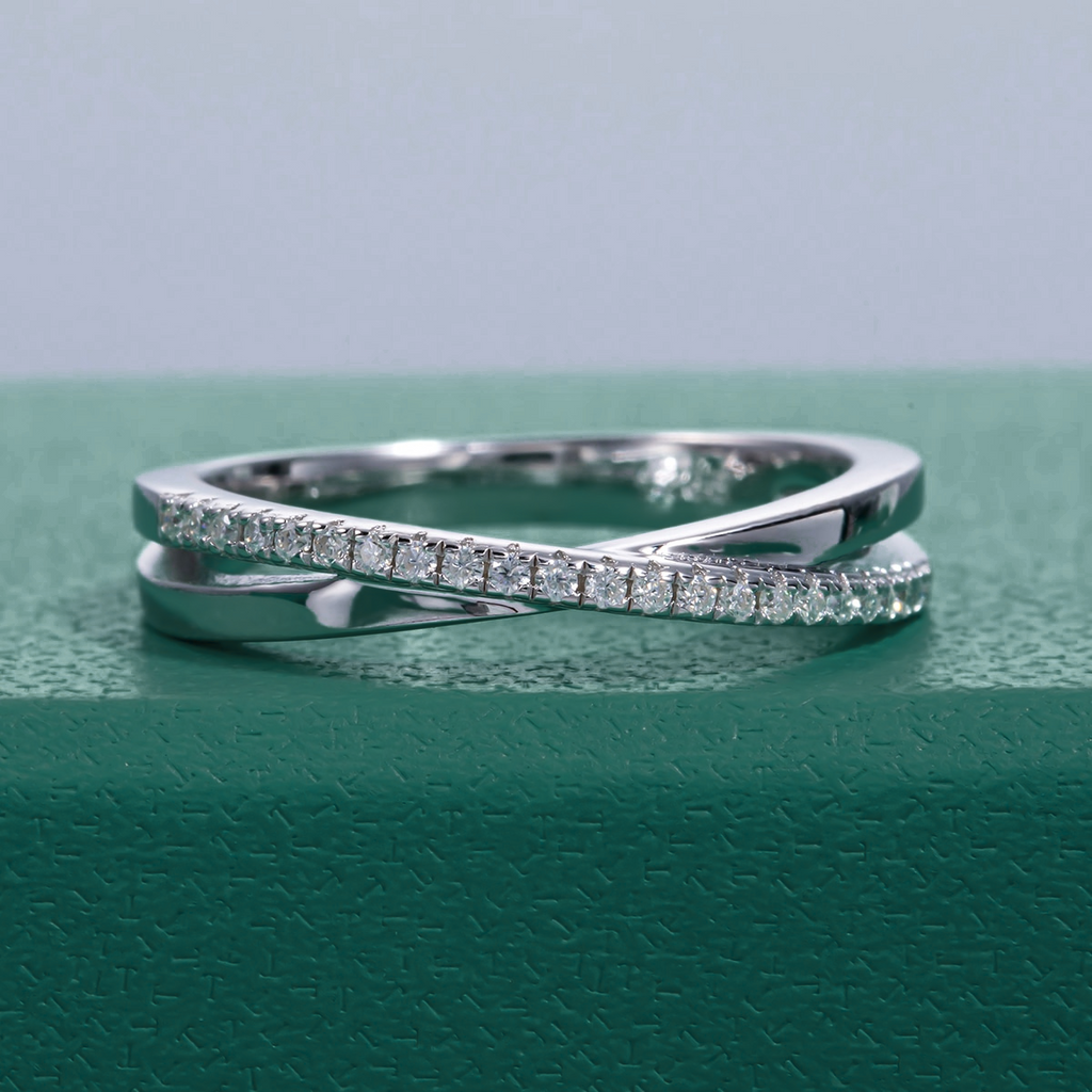 Meia Aliança Cruz Moissanite Meia Aliança
