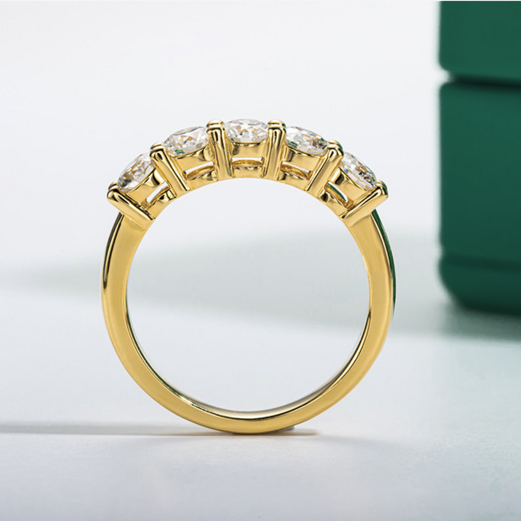 Meia Aliança Gold 150 Pontos Moissanite Meia Aliança