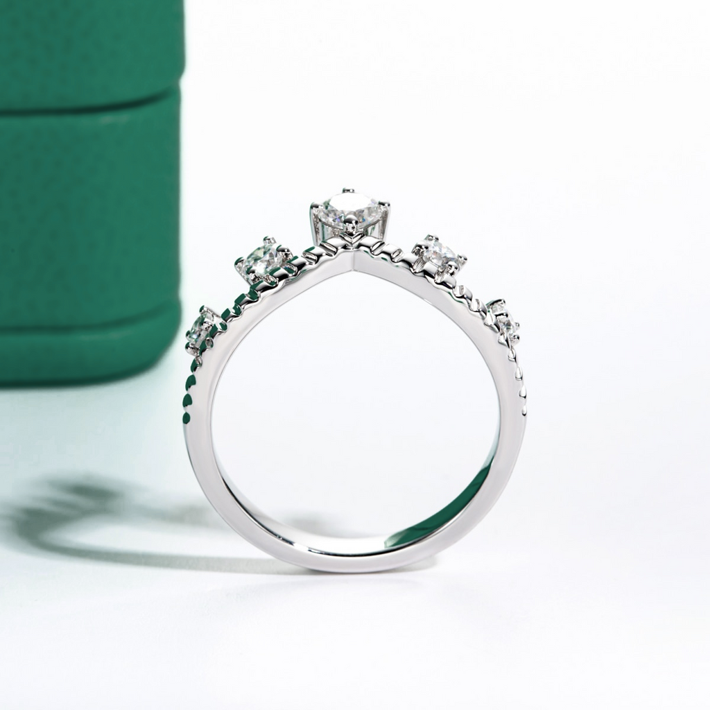 Meia Aliança Queen Moissanite Meia Aliança