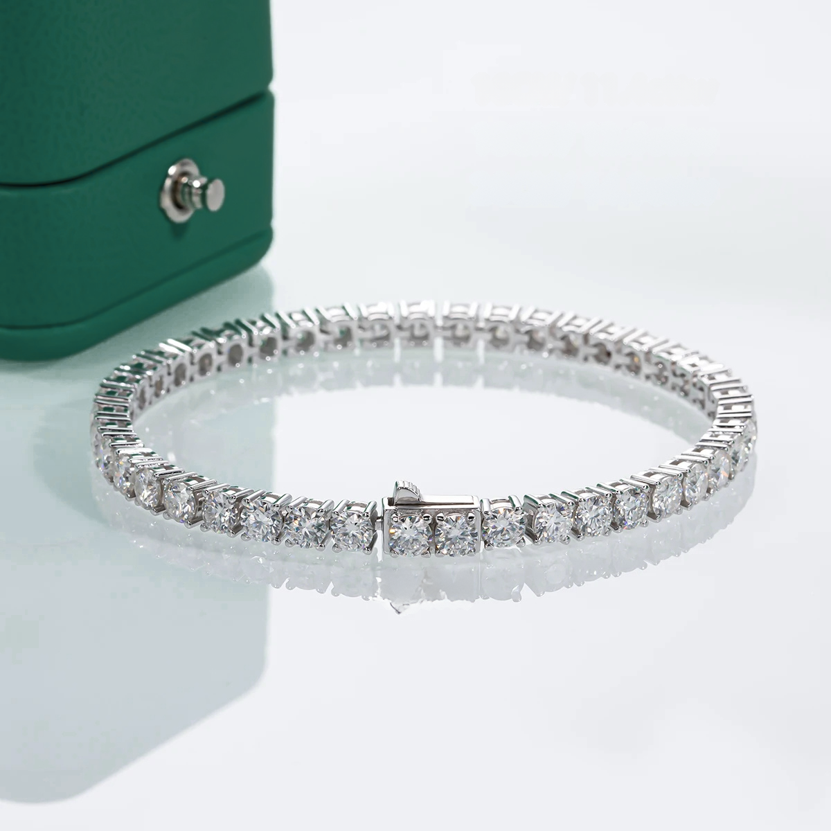 Pulseira Riviera 4.0mm Moissanite 4mm / 16cm Pulseira