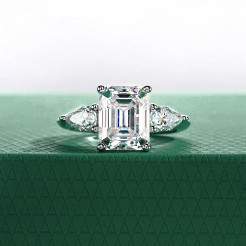 Anel Esmeralda & Pera Moissanite 11 Anel Solitário