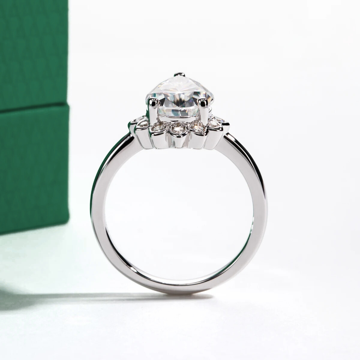 Anel Flower Pear Moissanite Anel Solitário