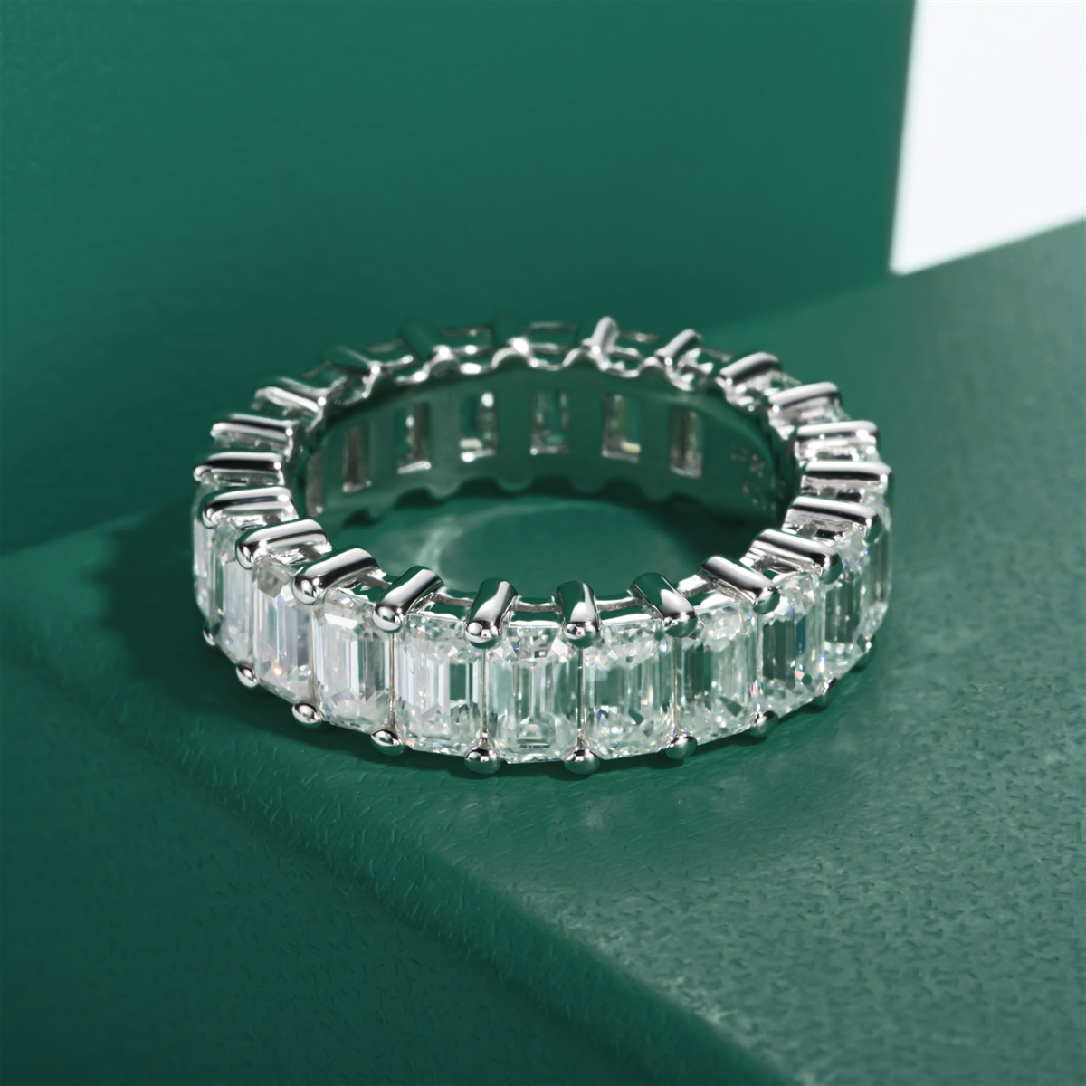 Aliança Esmeralda Moissanite Aliança