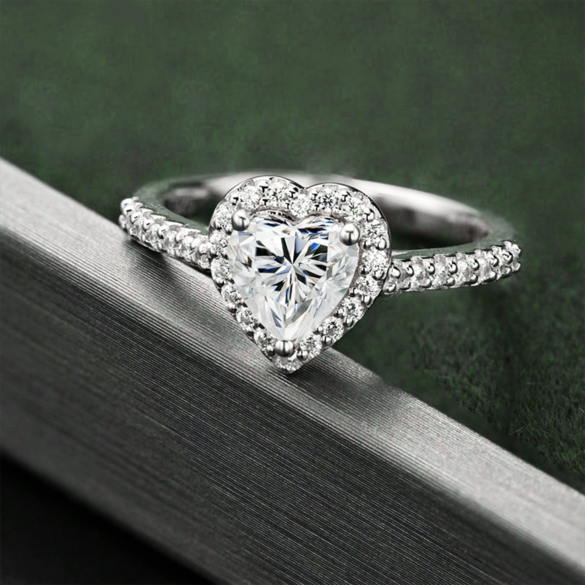 Anel Heart Moissanite