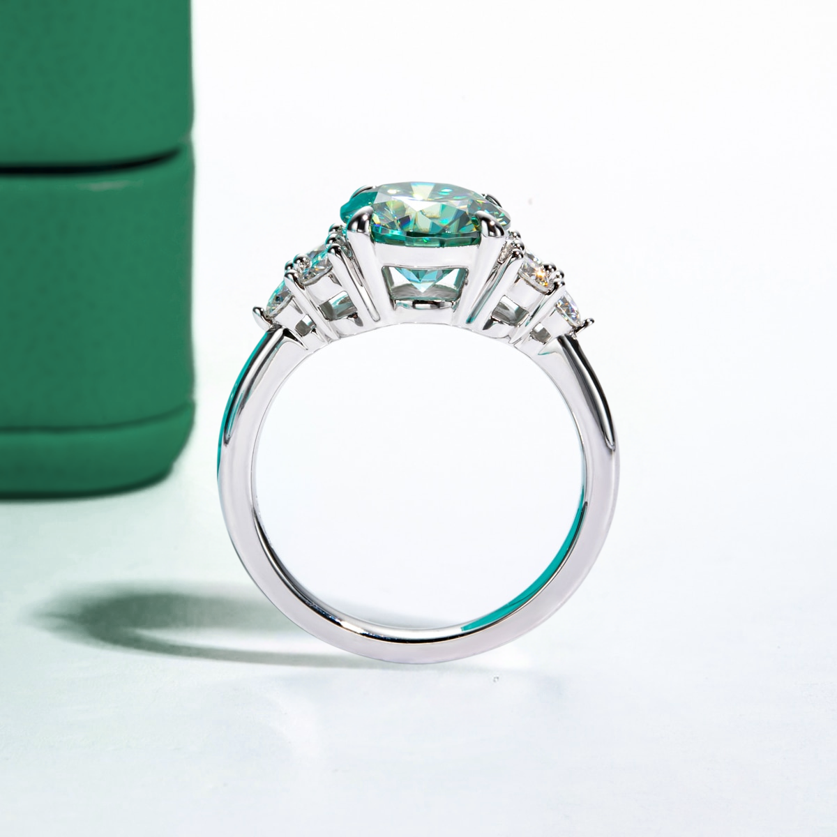 Anel Luxury Green Moissanite