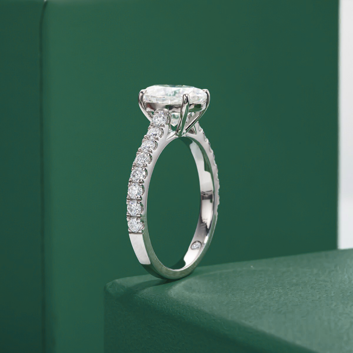 Anel Oval Moissanite Anel Solitário