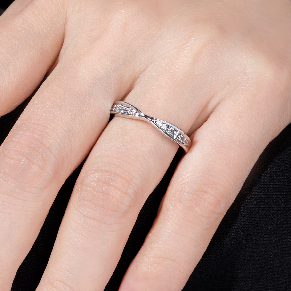Meia Aliança Infinity Moissanite Meia Aliança