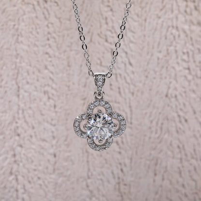 Colar Flower Moissanite