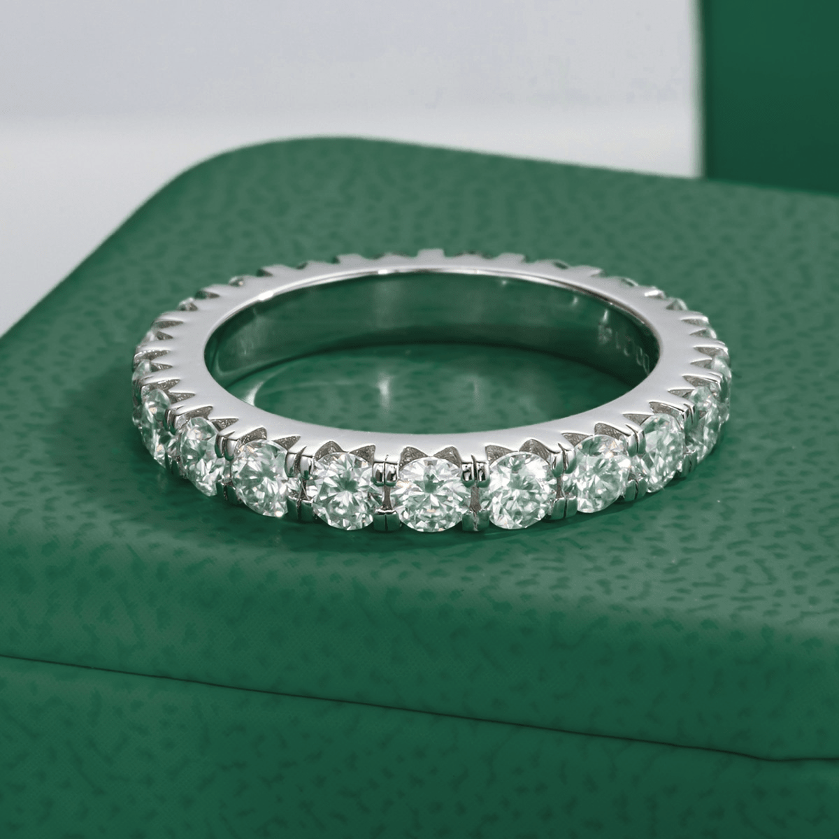 Aliança Eternity Moissanite Moissanite - Momi Jewel