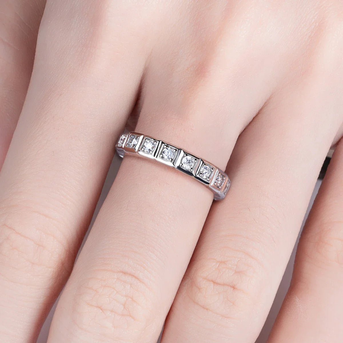 Aliança Quadratella Moissanite Moissanite - Momi Jewel
