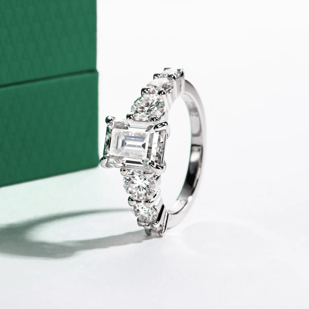 Anel Amara Esmeralda Moissanite Moissanite - Momi Jewel