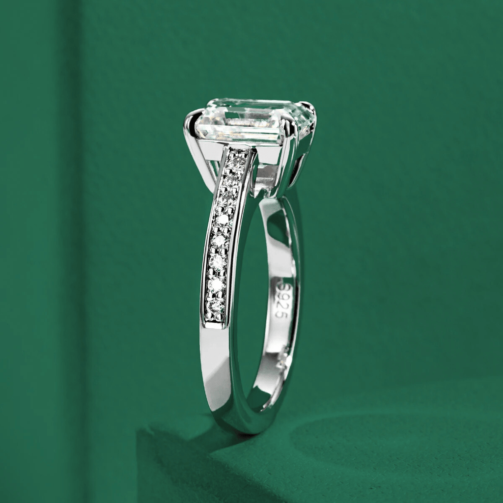 Anel Aura Esmeralda Moissanite Moissanite - Momi Jewel