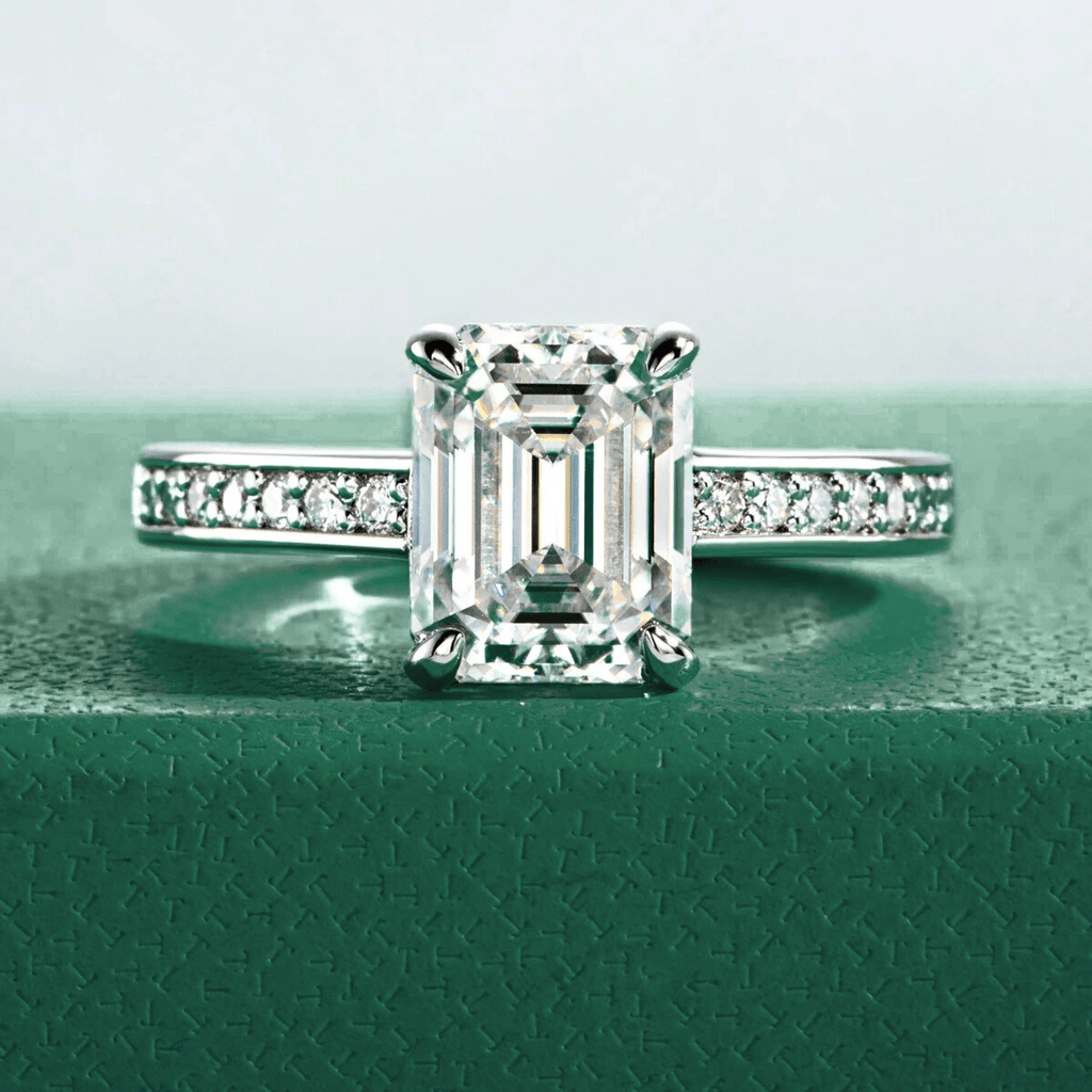 Anel Aura Esmeralda Moissanite Moissanite - Momi Jewel