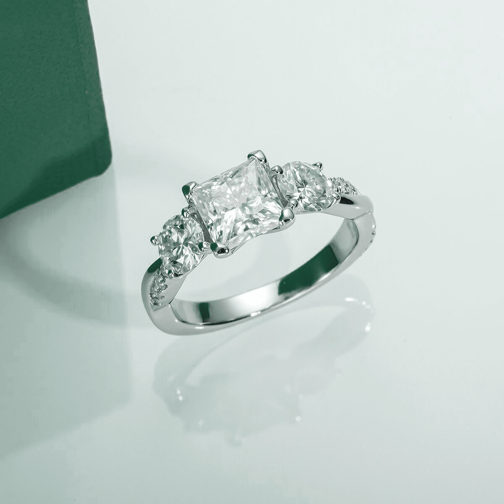 Anel Cross Princess Moissanite Moissanite - Momi Jewel