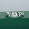 Anel Cross Princess Moissanite Moissanite - Momi Jewel