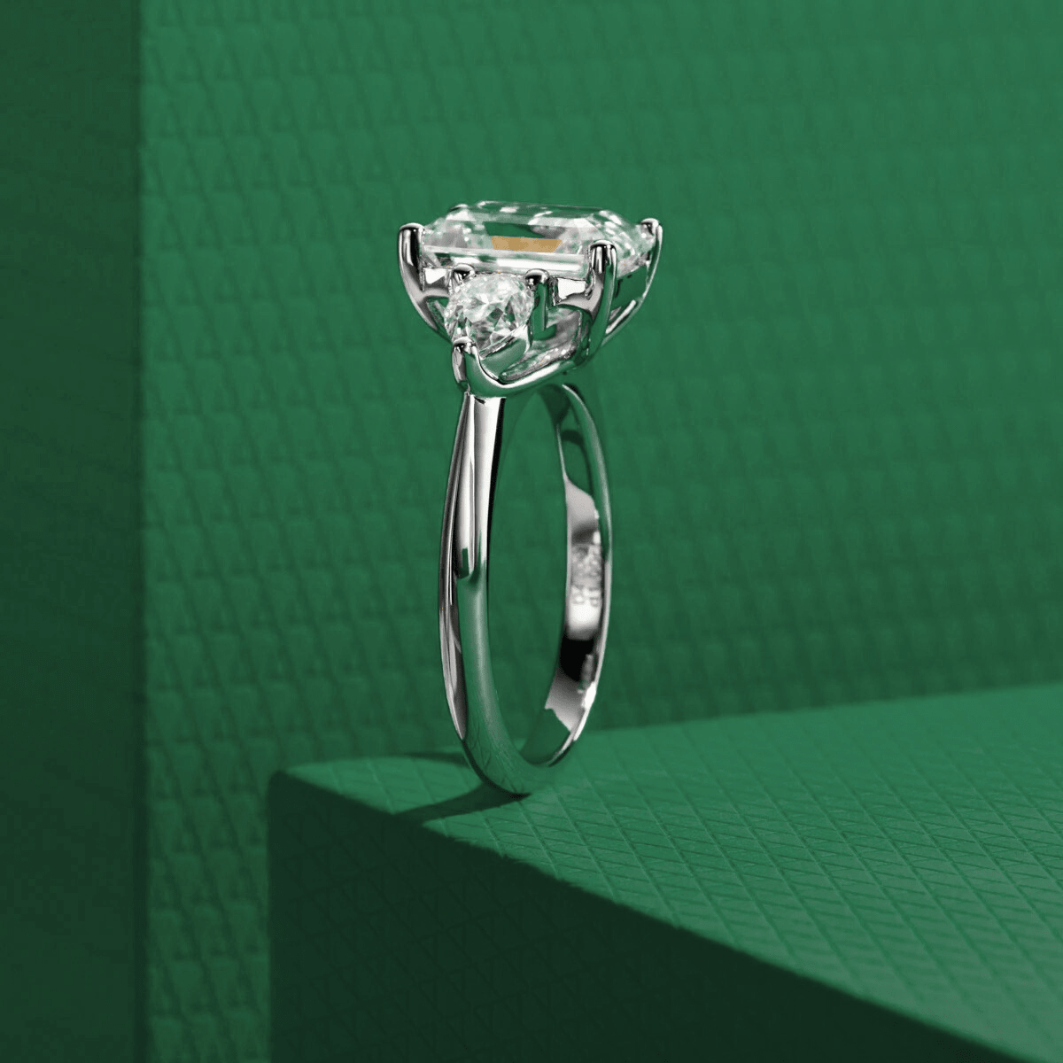 Anel Esmeralda & Pera Moissanite Moissanite - Momi Jewel