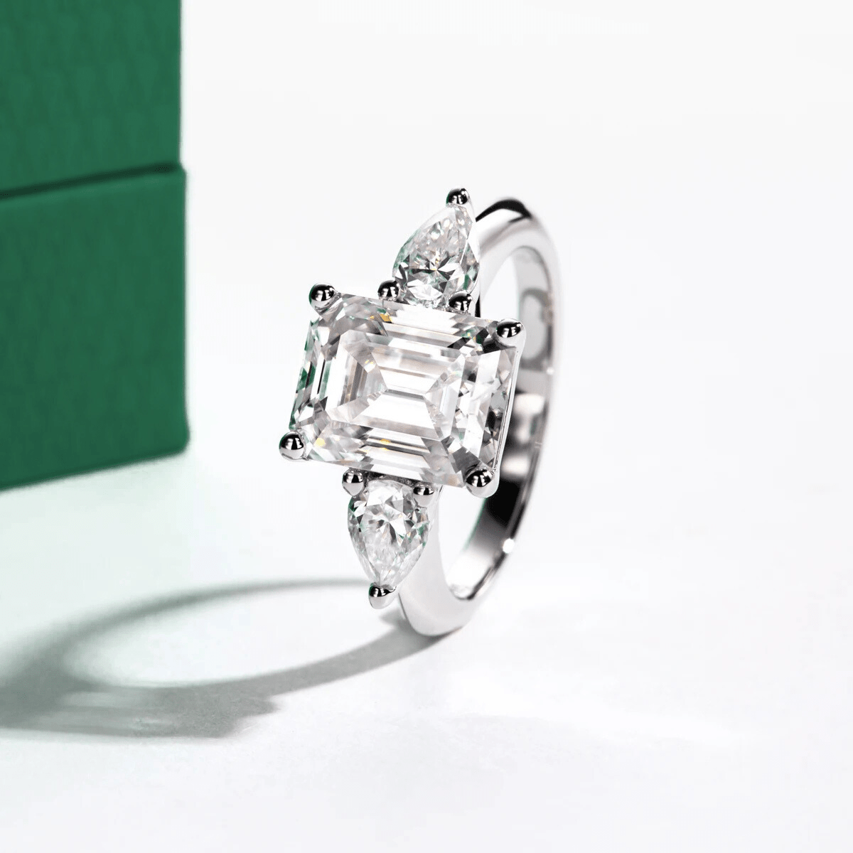 Anel Esmeralda & Pera Moissanite Moissanite - Momi Jewel