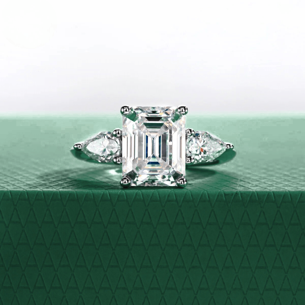 Anel Esmeralda & Pera Moissanite Moissanite - Momi Jewel