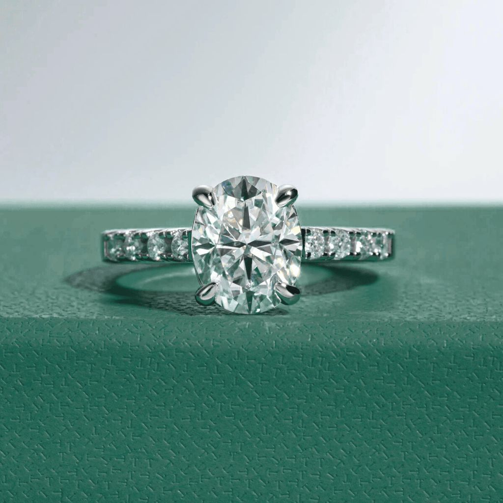 Anel Lucienne Oval Moissanite Moissanite - Momi Jewel