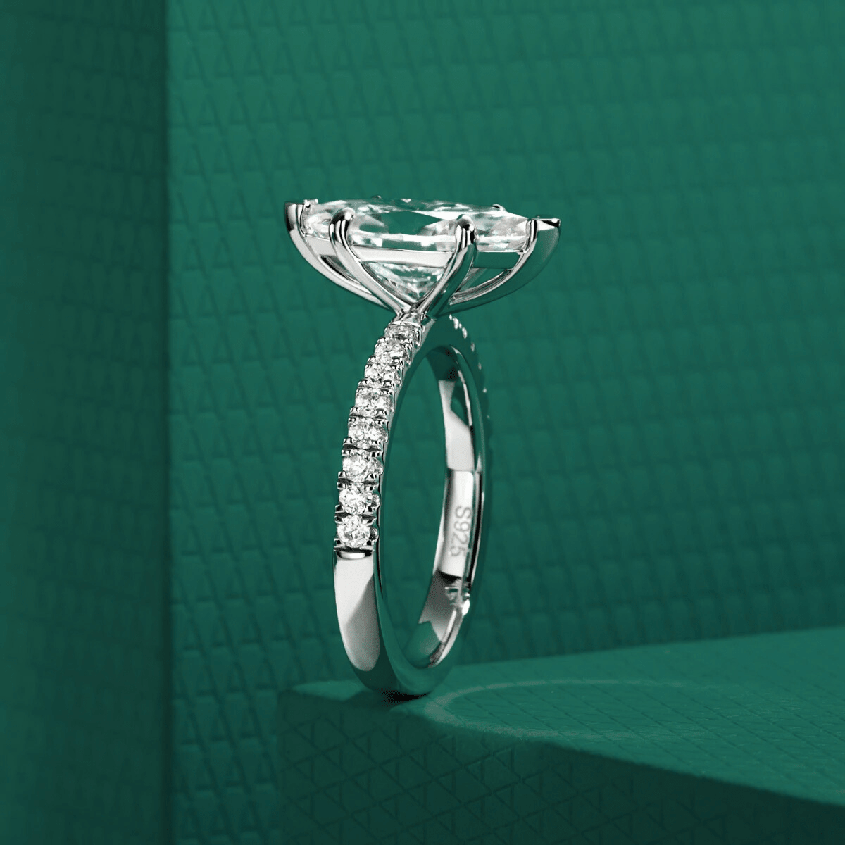 Anel Navarre Moissanite Moissanite - Momi Jewel