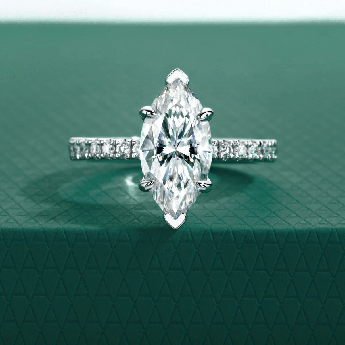 Anel Navarre Moissanite Moissanite - Momi Jewel