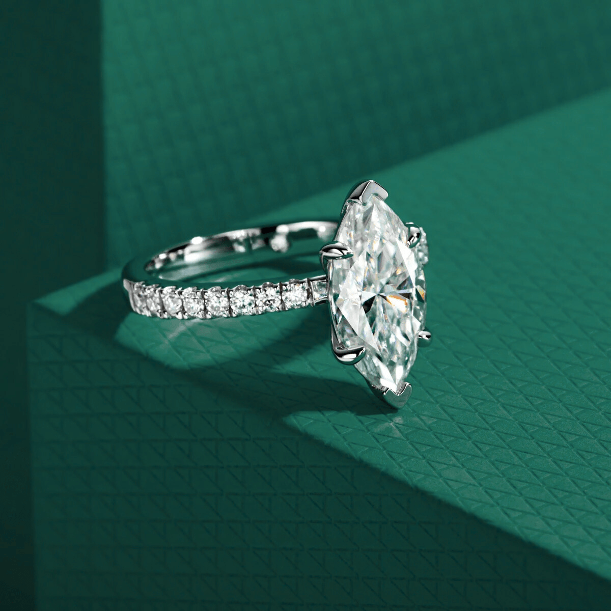 Anel Navarre Moissanite Moissanite - Momi Jewel