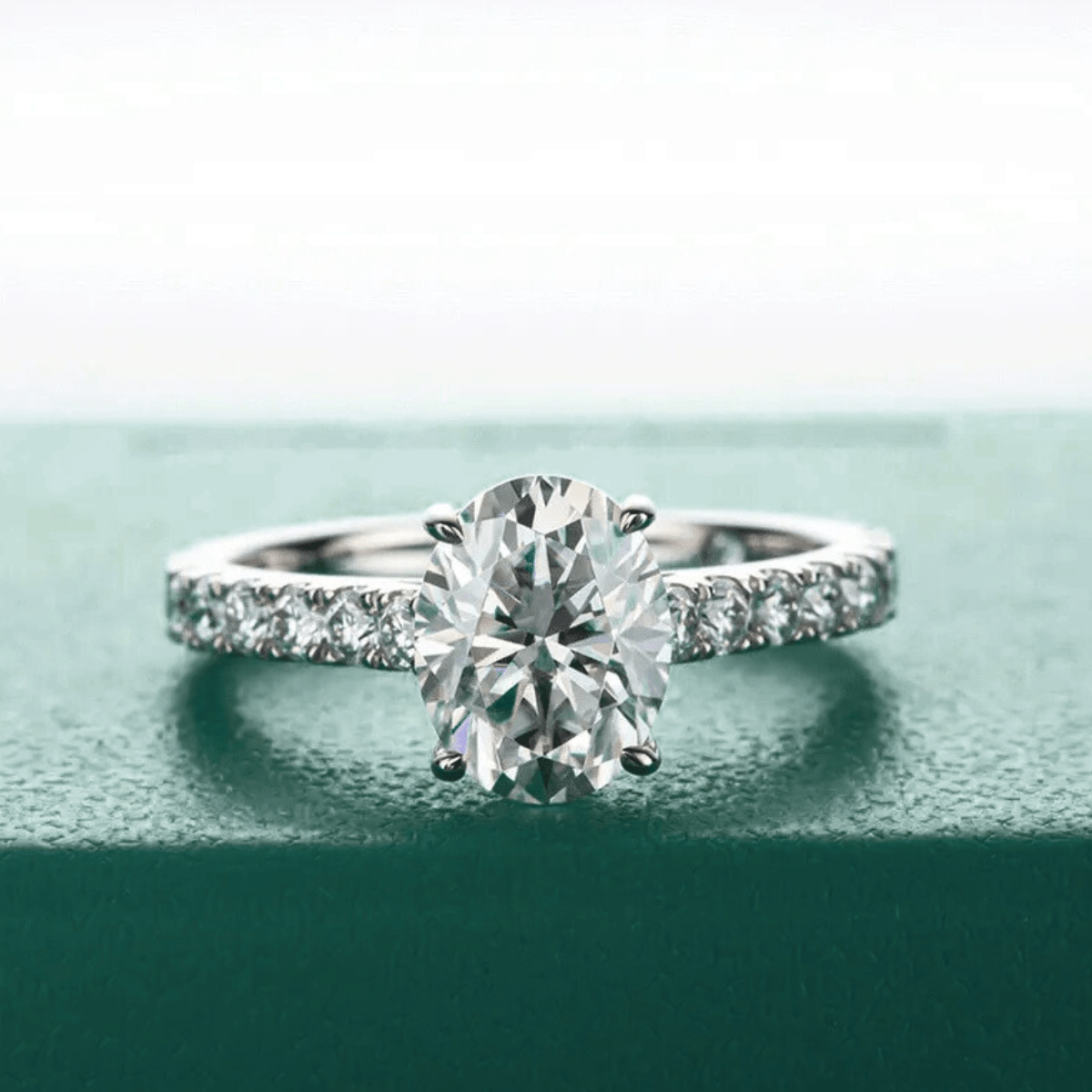 Anel Oval Moissanite Moissanite - Momi Jewel