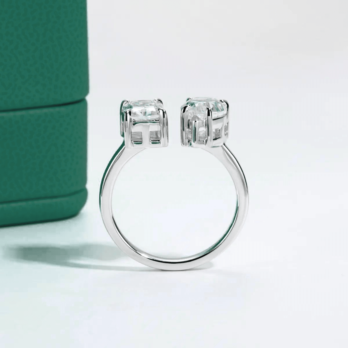 Anel Radiant Pear Moissanite Moissanite - Momi Jewel
