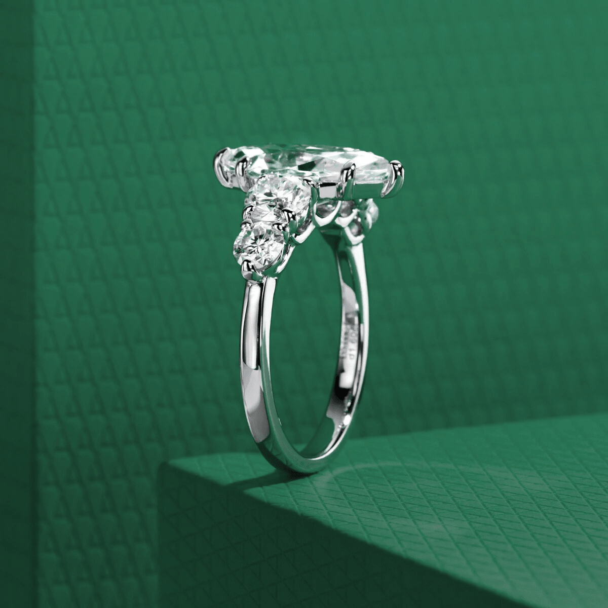 Anel Selena Moissanite Moissanite - Momi Jewel