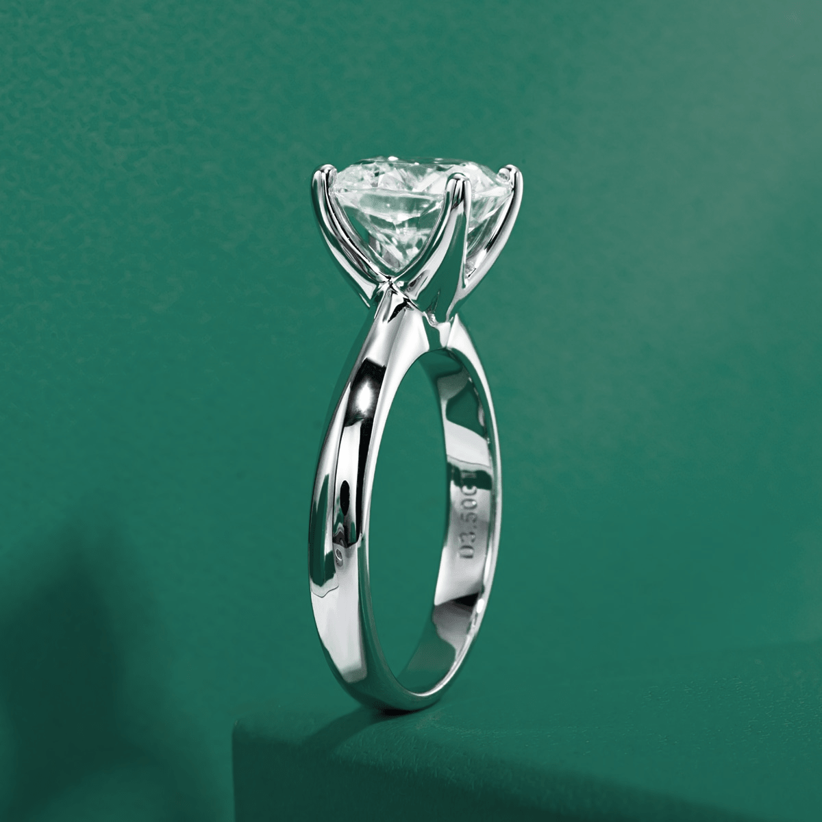 Anel Solitário Cushion Moissanite Moissanite - Momi Jewel