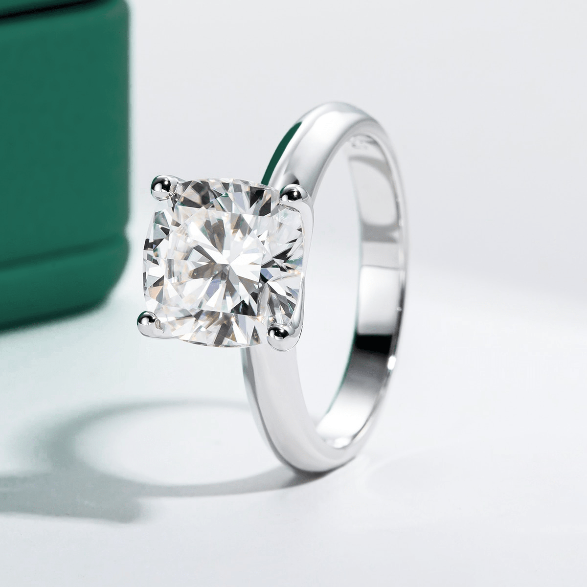 Anel Solitário Cushion Moissanite Moissanite - Momi Jewel