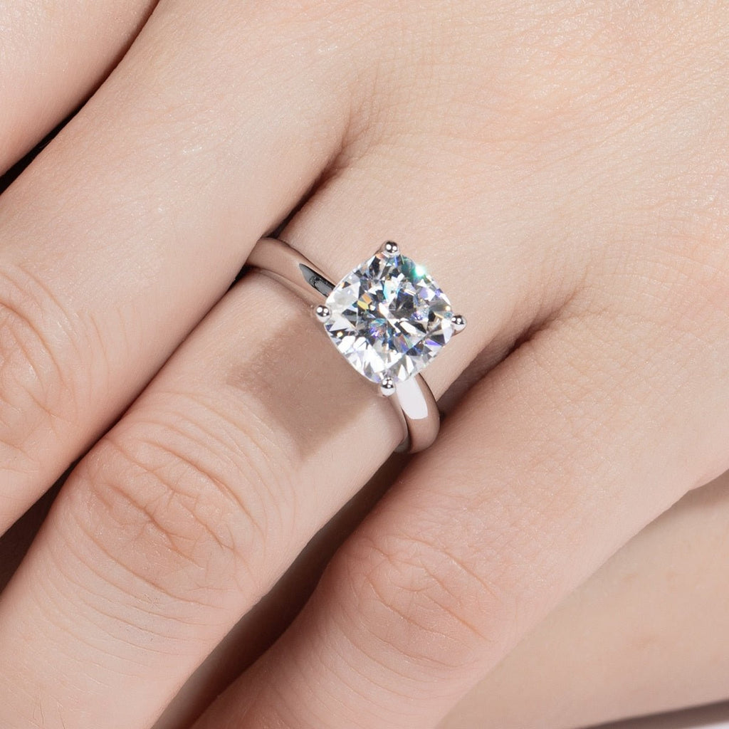 Anel Solitário Cushion Moissanite Moissanite - Momi Jewel